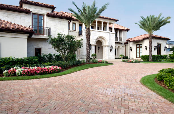 Best Affordable Driveway Paving  in Munfordville, KY